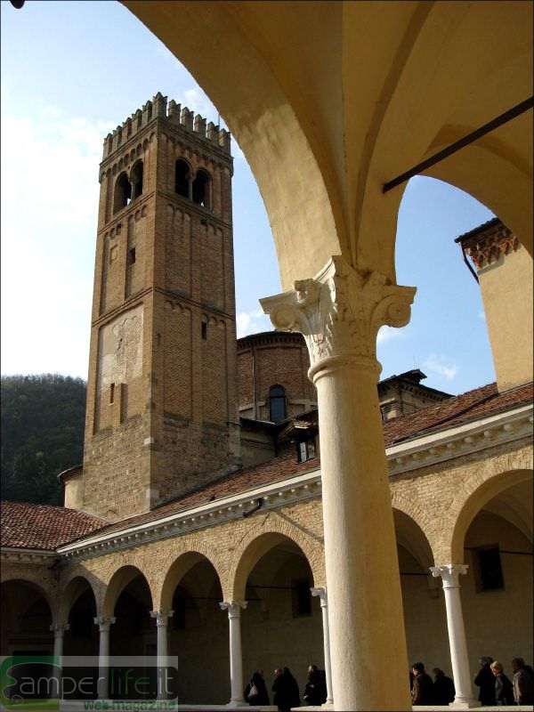 Il chiostro dell'Abbazia di Praglia camper veneto colli euganei abbazia praglia chiostro