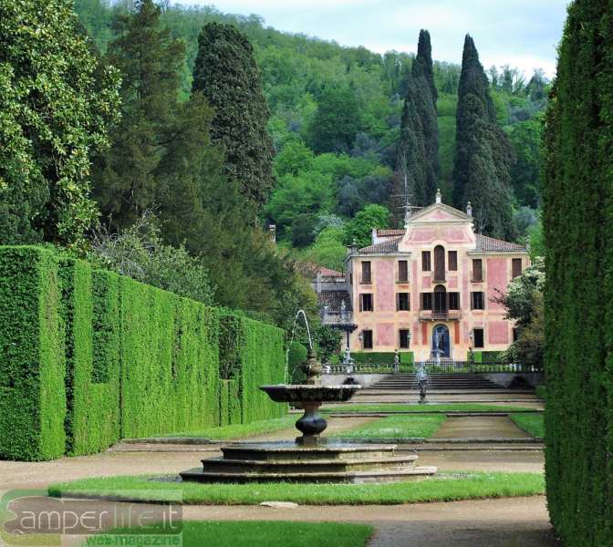 I giardini di Villa Barbarigo camper veneto colli euganei Villa Barbarigo giardini