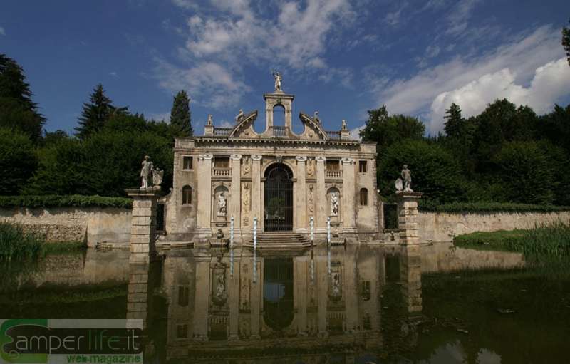 Il laghetto di Villa Barbarigo camper veneto colli euganei Villa Barbarigo giardini laghetto