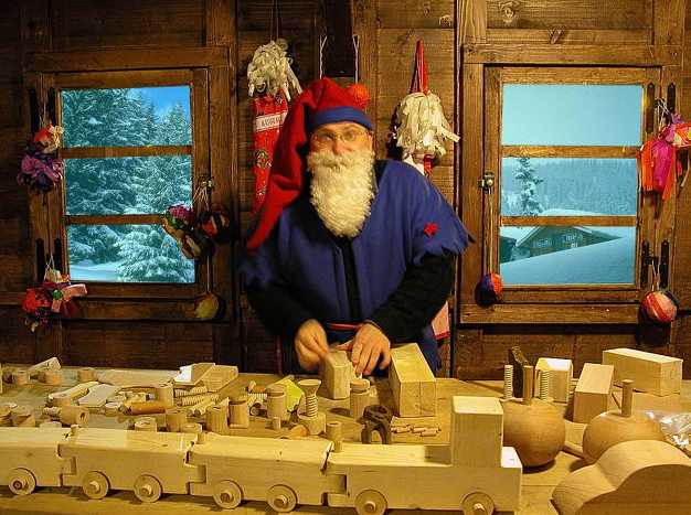 Babbo Natale al lavoro camper rivoli villaggio di babbo natale