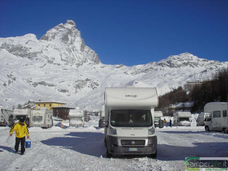 Sci estivo: Cervinia camper sci estivo cervinia