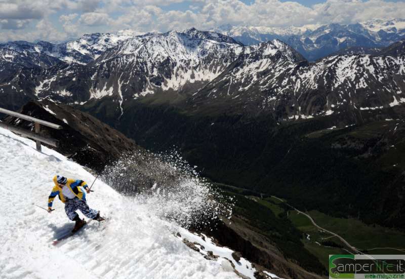 Sci estivo, la Val Senales camper sci estivo val senales