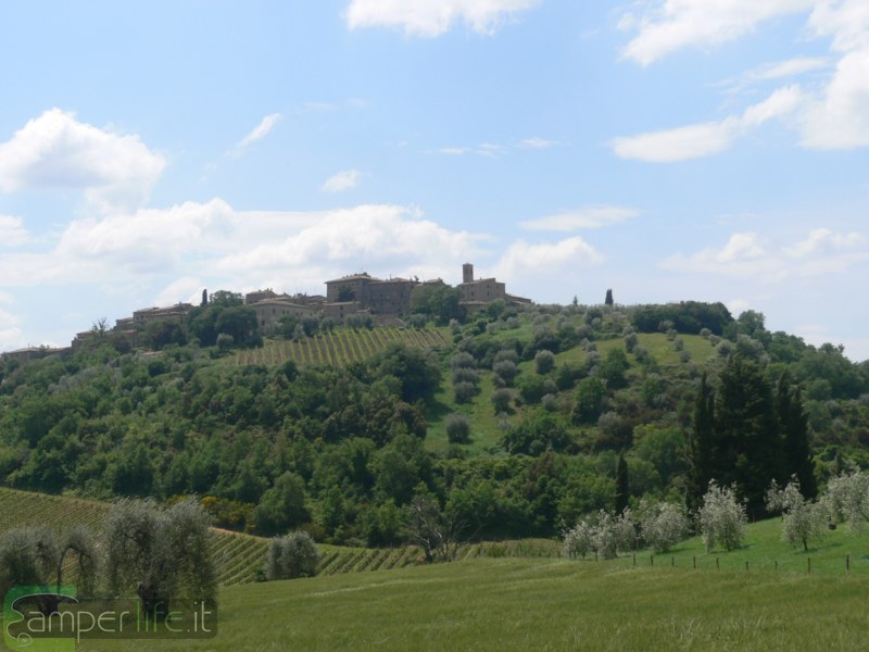 Panorama di Montalcino camper toscana montalcino brunello panorama